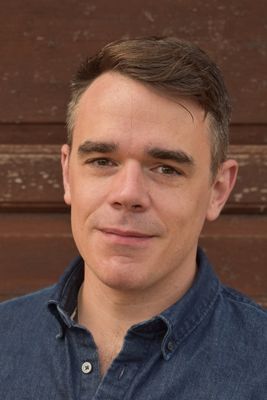 Oloughlin headshot