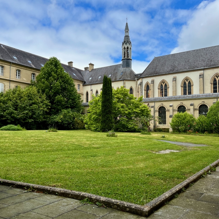 St. Benôit