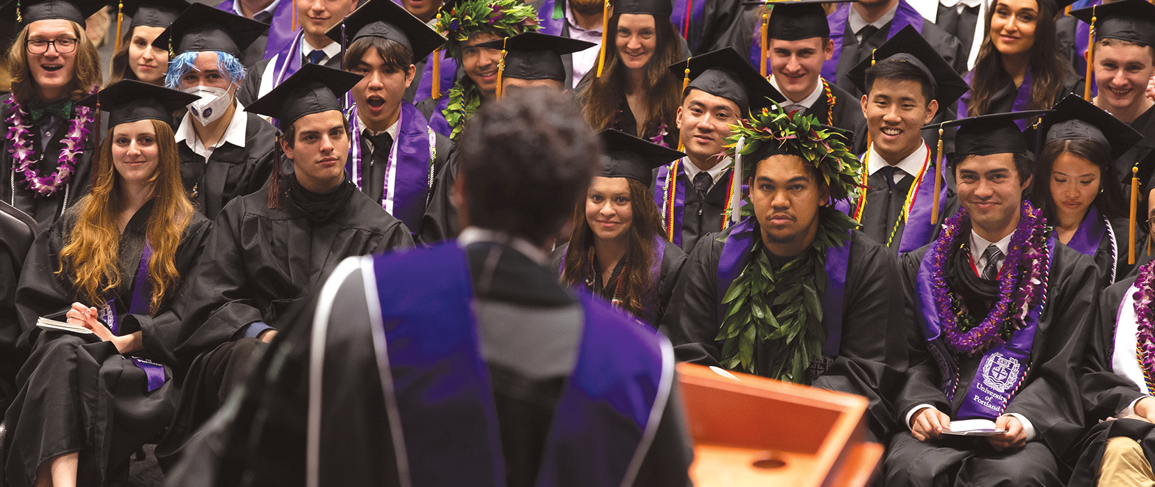 Kunal Nayyar speaking at commencement