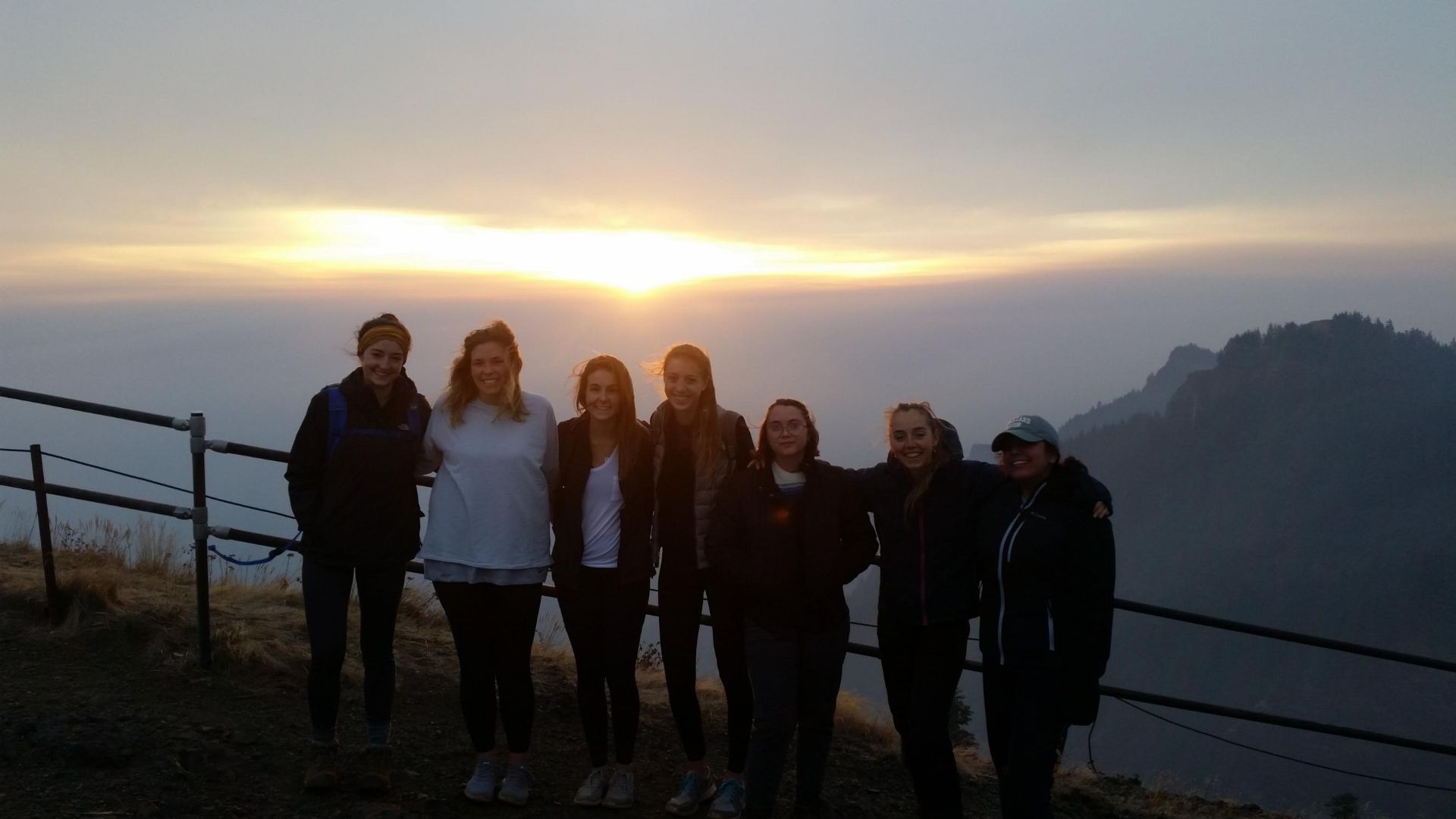 Sunrise at saddle mountain 